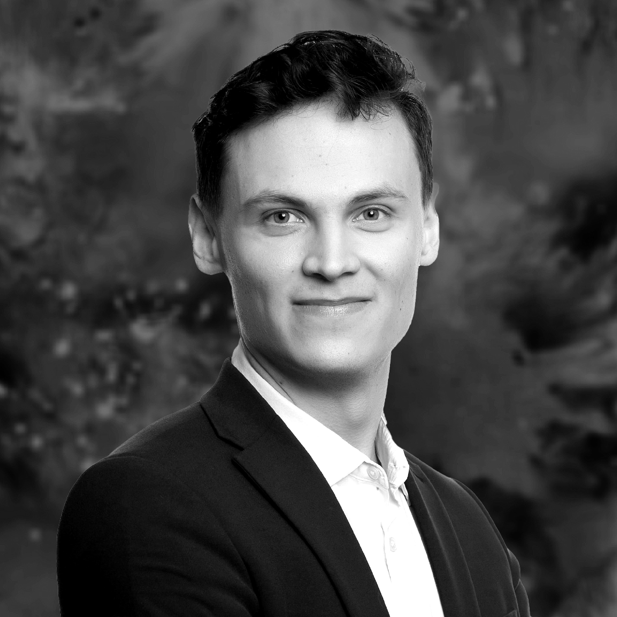 Manfred Barnard, Senior Immigration Consultant